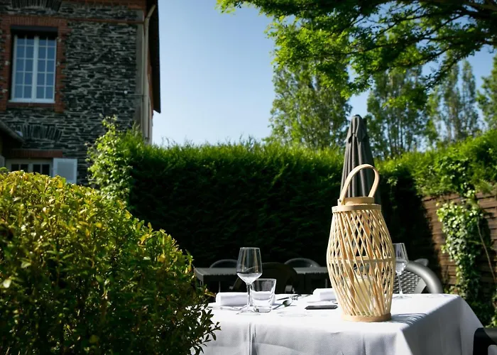 Logis Auberge De L\'ombrée