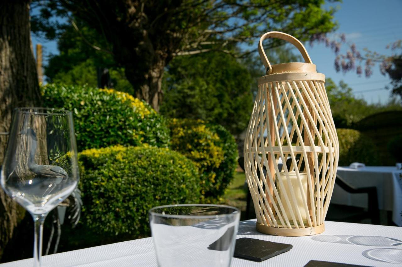 Hotel Logis De L'ombree 2*