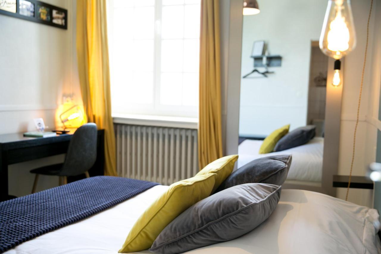 Hotel Logis De L'ombree Combrée
